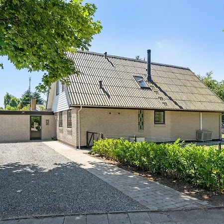 Marka - 2-5km From The Sea By Interhome